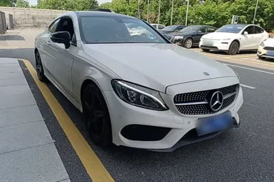 Mercedes-Benz C-Class 2018, 55800 км, за 21847 USD