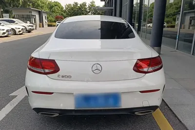 Mercedes-Benz C-Class 2018, 55800 км, за 21847 USD
