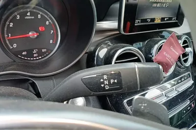 Mercedes-Benz C-Class 2018, 55800 км, за 21847 USD - фото 16