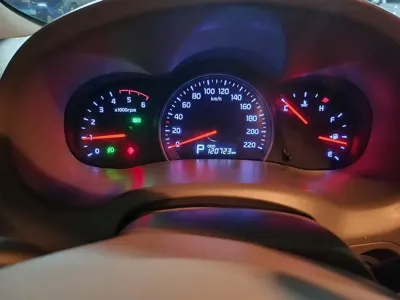 Kia Canival 2013, 120800 км, за 3559.18 USD