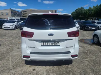 Kia Canival 2019, 133768 км, за 9977.68 USD