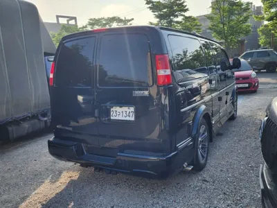 Chevrolet Express Van 2019, 58110 км, за 28990.24 USD - фото 12