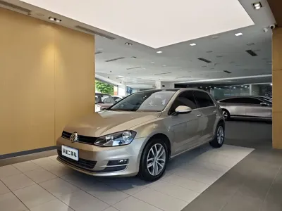 Volkswagen Golf · 2016 год