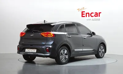 Kia Niro 2021, 72306 км, за 10906.94 USD