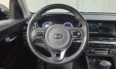 Kia Niro 2021, 72306 км, за 10906.94 USD - фото 13