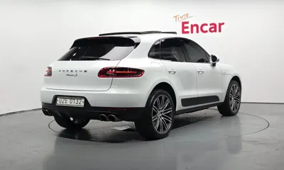 Porsche Macan 2017, 148360 км, за 59492.37 USD