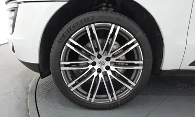 Porsche Macan 2017, 148360 км, за 59492.37 USD