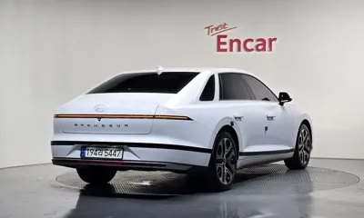 Hyundai Grandeur 2024, 62174 км, за 20875.64 USD