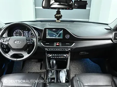 Hyundai Grandeur 2019, 29707 км, за 11159.25 USD - фото 7