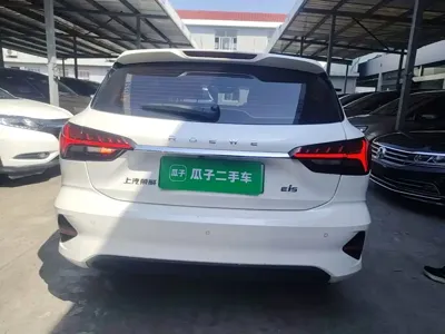 Roewe ei5 2022, 89100 км, за 8531.13 USD