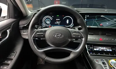 Hyundai Grandeur 2022, 64900 км, за 16410.66 USD - фото 13