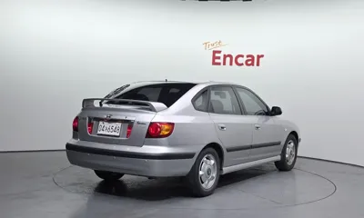 Hyundai Avante 2002, 79345 км, за 2842.41 USD