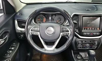 Jeep Cherokee 2015, 165583 км, за 5451.92 USD - фото 13