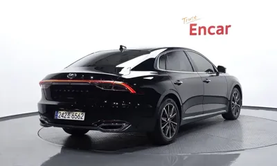 Hyundai Grandeur 2022, 91072 км, за 15758.28 USD
