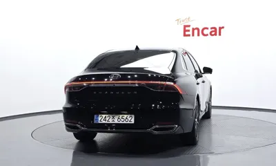 Hyundai Grandeur 2022, 91072 км, за 15758.28 USD