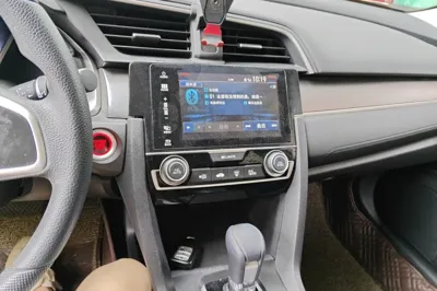Honda Civic 2016, 23500 км, за 11202 USD - фото 11