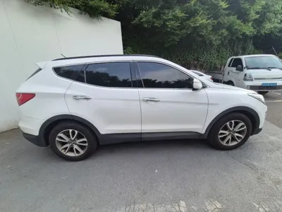 Hyundai Santafe 2014, 317993 км, за 3452.77 USD