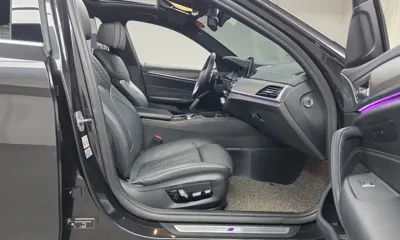 BMW 5-Series 2018, 56460 км, за 20752.03 USD - фото 26