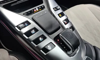 Mercedes-Benz AMG GT 2022, 71033 км, за 44854.69 USD - фото 9