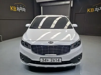 Kia Canival 2016, 140000 км, за 8476.81 USD