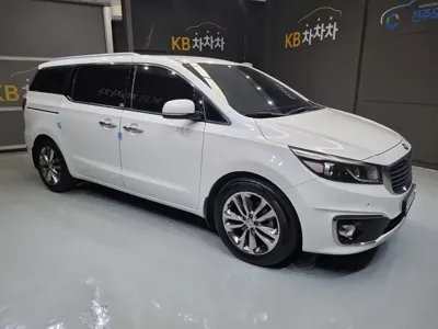 Kia Canival 2016, 140000 км, за 8476.81 USD