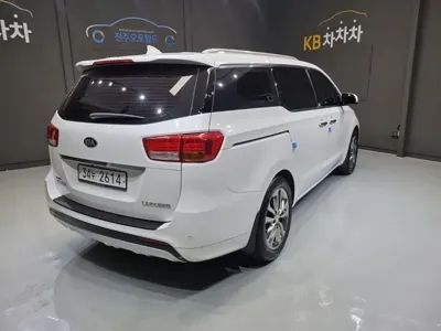 Kia Canival 2016, 140000 км, за 8476.81 USD - фото 6