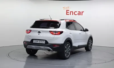 Kia Stonic 2018, 94286 км, за 5665.17 USD