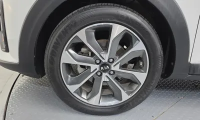 Kia Stonic 2018, 94286 км, за 5665.17 USD