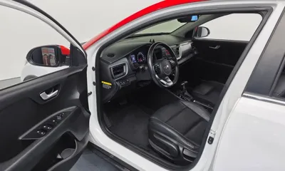 Kia Stonic 2018, 94286 км, за 5655.59 USD - фото 10