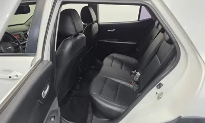 Kia Stonic 2018, 94286 км, за 5655.59 USD - фото 12