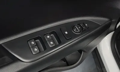 Kia Stonic 2018, 94286 км, за 5655.59 USD - фото 18