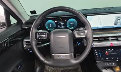 Hyundai Grandeur 2024, 55740 км, за 22318.5 USD - фото 14