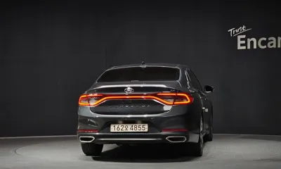 Hyundai Grandeur 2018, 152397 км, за 8139.69 USD