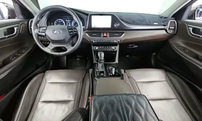 Hyundai Grandeur 2018, 152397 км, за 8139.69 USD - фото 7