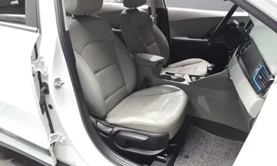 Kia Niro 2019, 70853 км, за 11487.46 USD - фото 26