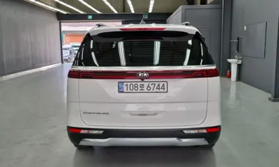 Kia Canival 2021, 78684 км, за 16171.63 USD - фото 4