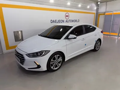 Hyundai Avante 2018, 116523 км, за 6342.91 USD
