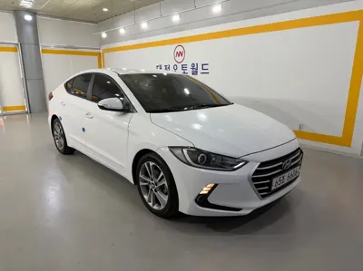 Hyundai Avante 2018, 116523 км, за 6342.91 USD - фото 9
