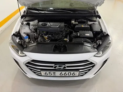 Hyundai Avante 2018, 116523 км, за 6342.91 USD - фото 20