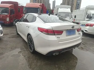 Kia K5 2016, 116900 км, за 4116.9 USD