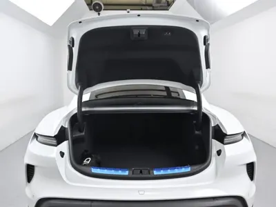 Porsche Taycan 2025, 7150 км, за 137940.04 USD - фото 20