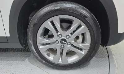 Kia Seltos 2022, 44846 км, за 12669.03 USD - фото 21