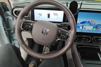 Leapmotor C11