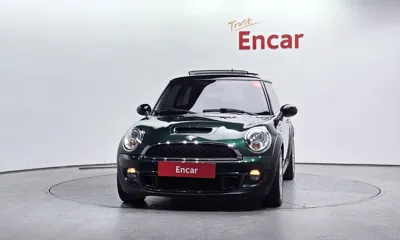 MINI Cooper 2013, 59321 км, за 5579.62 USD