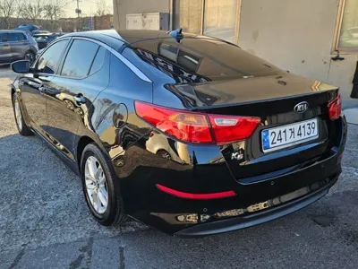Kia K5 2015, 156792 км, за 3705.39 USD