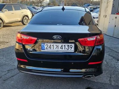 Kia K5 2015, 156792 км, за 3705.39 USD
