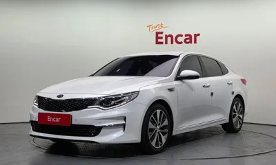 Kia K5 · 2017 год