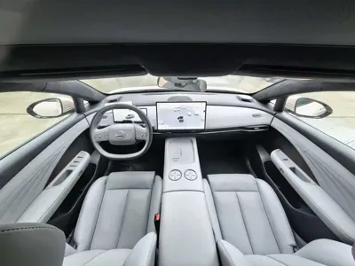 Nissan N7 2025, 10000 км, за 15464.2 USD