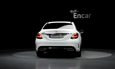 Mercedes-Benz C-Class 2021, 105640 км, за 14697.39 USD