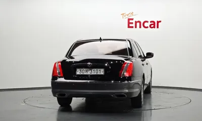 Kia Opirus 2010, 53706 км, за 3055.32 USD